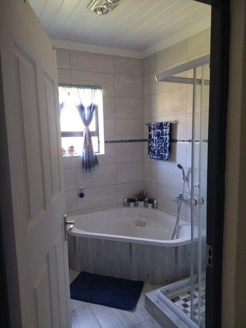 3 Bedroom Property for Sale in Albertinia Western Cape